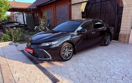 Toyota Camry, 2023 год, 3 250 000 рублей, 1 фотография