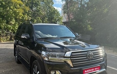 Toyota Land Cruiser 200, 2017 год, 7 200 000 рублей, 1 фотография