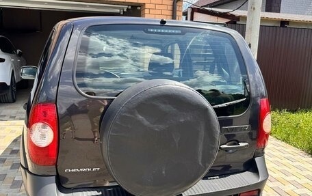 Chevrolet Niva I рестайлинг, 2017 год, 499 000 рублей, 4 фотография