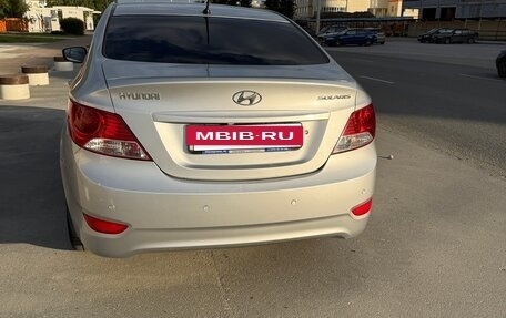 Hyundai Solaris II рестайлинг, 2011 год, 615 000 рублей, 4 фотография