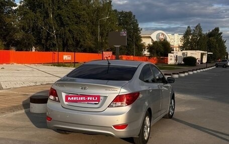 Hyundai Solaris II рестайлинг, 2011 год, 615 000 рублей, 3 фотография