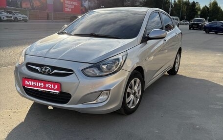 Hyundai Solaris II рестайлинг, 2011 год, 615 000 рублей, 5 фотография
