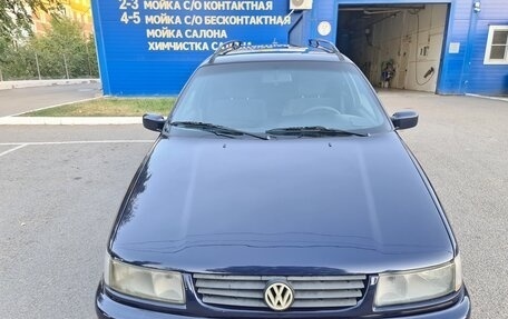 Volkswagen Passat B4, 1994 год, 400 000 рублей, 1 фотография