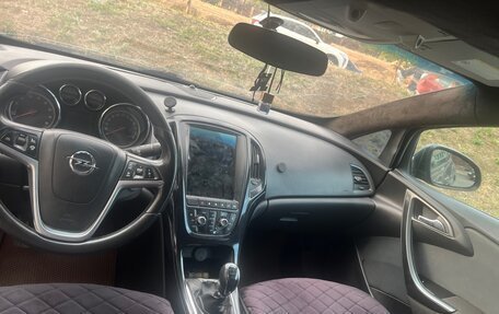 Opel Astra J, 2012 год, 660 000 рублей, 1 фотография