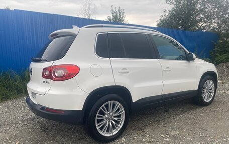 Volkswagen Tiguan I, 2010 год, 1 020 000 рублей, 2 фотография