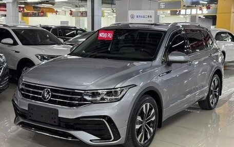 Volkswagen Tiguan II, 2021 год, 2 326 000 рублей, 1 фотография