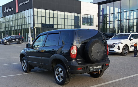Chevrolet Niva I рестайлинг, 2016 год, 586 000 рублей, 8 фотография