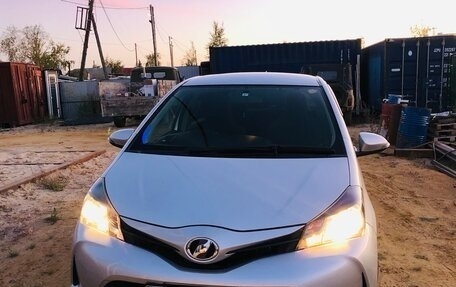 Toyota Vitz, 2014 год, 490 000 рублей, 1 фотография