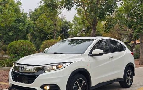 Honda Vezel, 2022 год, 1 351 000 рублей, 1 фотография
