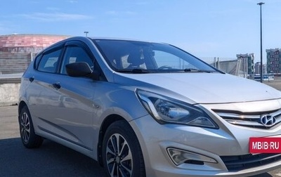 Hyundai Solaris II рестайлинг, 2015 год, 935 000 рублей, 1 фотография