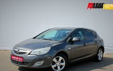 Opel Astra J, 2012 год, 685 000 рублей, 1 фотография