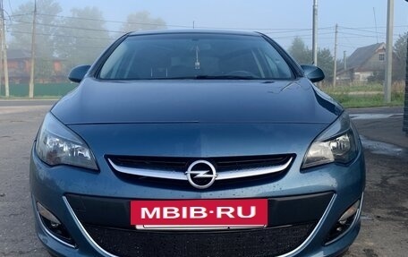 Opel Astra J, 2014 год, 845 000 рублей, 2 фотография