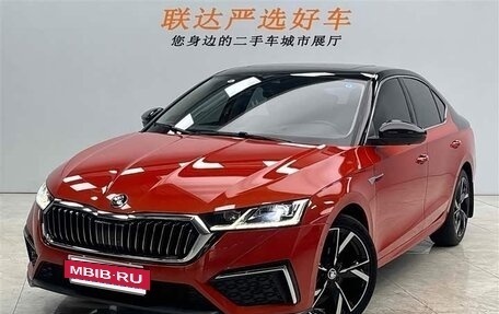 Skoda Octavia IV, 2022 год, 2 300 000 рублей, 3 фотография