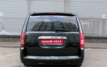 Chrysler Town & Country V рестайлинг, 2008 год, 949 000 рублей, 6 фотография