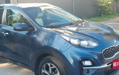 KIA Sportage IV рестайлинг, 2020 год, 2 100 000 рублей, 1 фотография