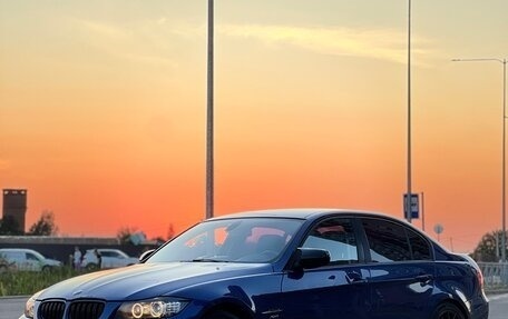 BMW 3 серия, 2011 год, 1 300 000 рублей, 1 фотография