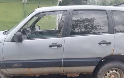 Chevrolet Niva I рестайлинг, 2004 год, 150 000 рублей, 1 фотография