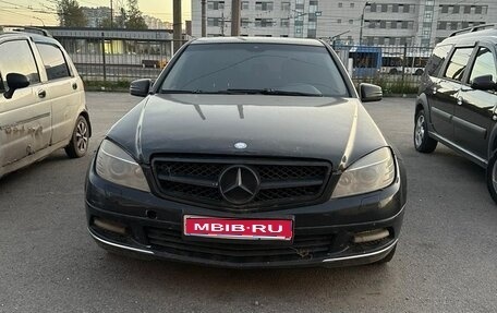 Mercedes-Benz C-Класс, 2009 год, 600 000 рублей, 1 фотография