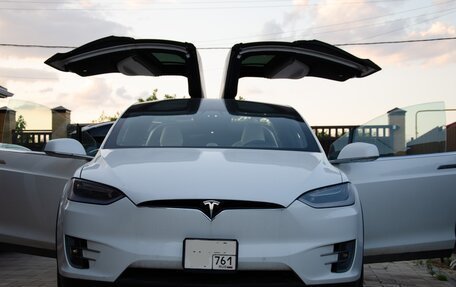 Tesla Model X I, 2018 год, 3 700 000 рублей, 1 фотография
