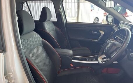 Toyota Raize I, 2022 год, 1 370 000 рублей, 8 фотография