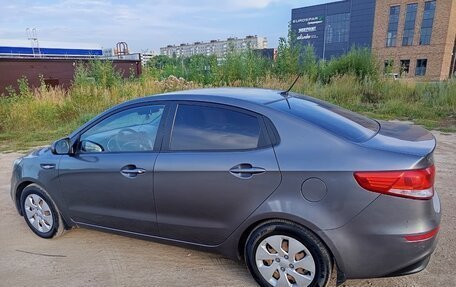 KIA Rio III рестайлинг, 2015 год, 709 999 рублей, 1 фотография
