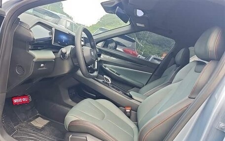 Geely Atlas, 2024 год, 1 830 000 рублей, 6 фотография