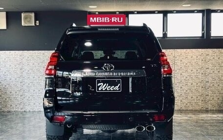 Toyota Land Cruiser Prado 150 рестайлинг 2, 2021 год, 3 640 000 рублей, 4 фотография