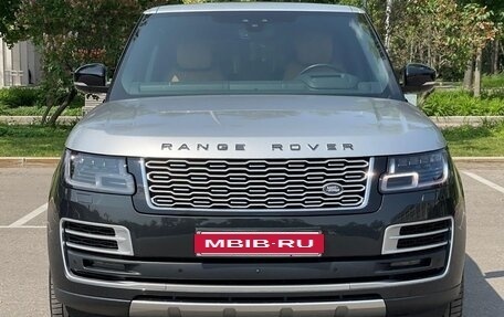 Land Rover Range Rover IV рестайлинг, 2019 год, 8 900 000 рублей, 3 фотография
