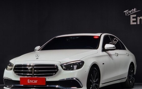 Mercedes-Benz E-Класс, 2020 год, 3 356 073 рублей, 1 фотография