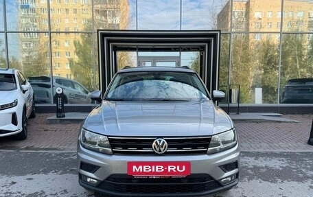 Volkswagen Tiguan II, 2018 год, 2 075 000 рублей, 2 фотография