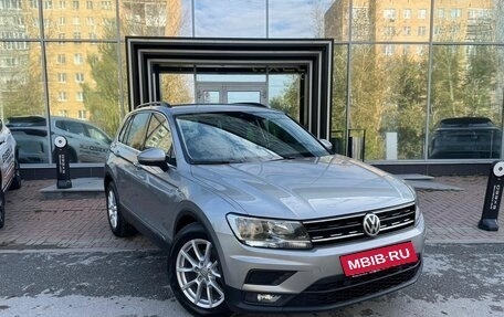 Volkswagen Tiguan II, 2018 год, 2 075 000 рублей, 3 фотография