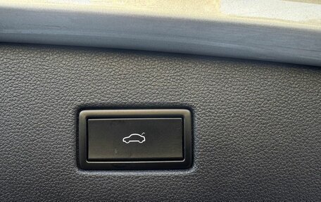 Volkswagen Tiguan II, 2018 год, 2 075 000 рублей, 11 фотография