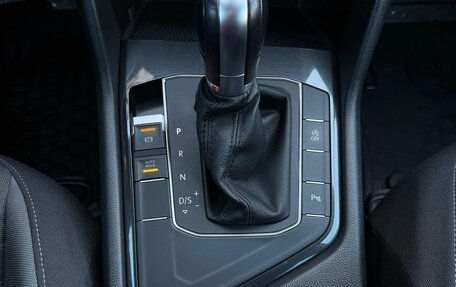 Volkswagen Tiguan II, 2018 год, 2 075 000 рублей, 17 фотография