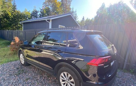 Volkswagen Tiguan II, 2020 год, 2 300 000 рублей, 3 фотография