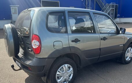 Chevrolet Niva I рестайлинг, 2015 год, 535 000 рублей, 4 фотография