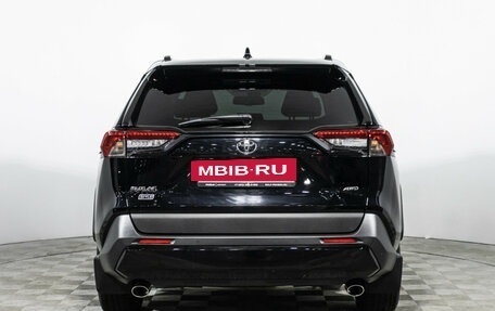 Toyota RAV4, 2021 год, 3 675 000 рублей, 6 фотография