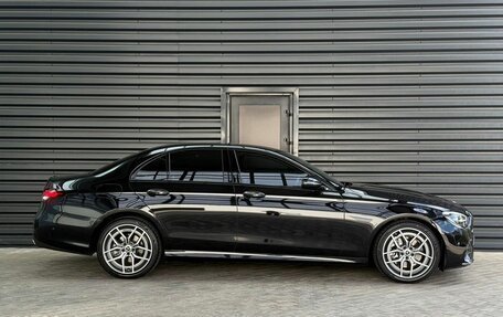 Mercedes-Benz E-Класс, 2020 год, 4 990 000 рублей, 6 фотография