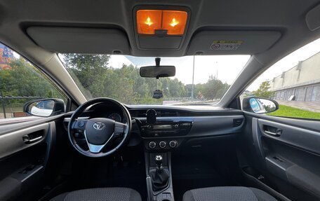 Toyota Corolla, 2014 год, 1 300 000 рублей, 9 фотография