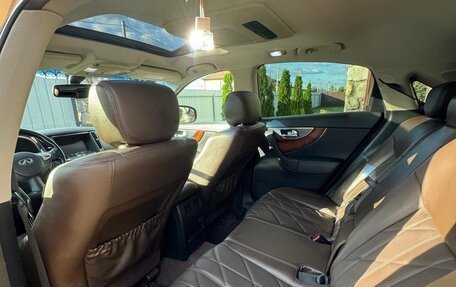 Infiniti FX II, 2010 год, 1 850 000 рублей, 5 фотография