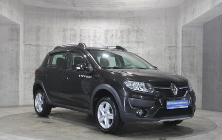 Renault Sandero II рестайлинг, 2017 год, 969 000 рублей, 3 фотография