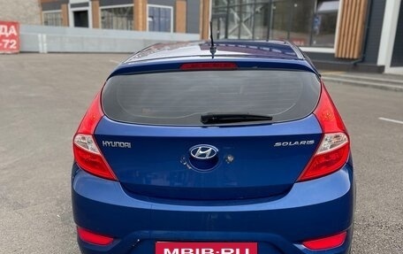 Hyundai Solaris II рестайлинг, 2011 год, 880 000 рублей, 7 фотография