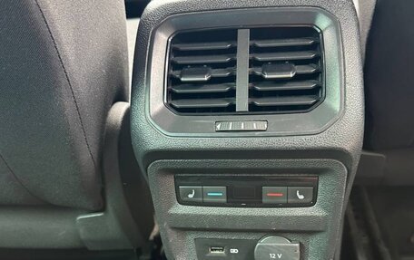 Volkswagen Tiguan II, 2018 год, 2 350 000 рублей, 7 фотография