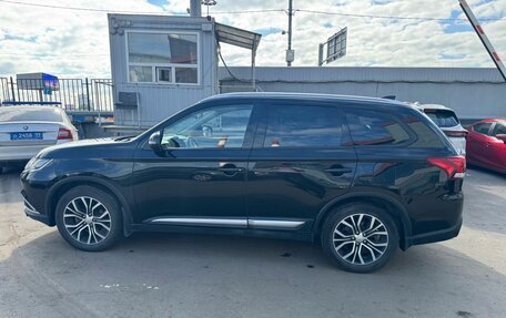 Mitsubishi Outlander III рестайлинг 3, 2018 год, 1 649 000 рублей, 8 фотография