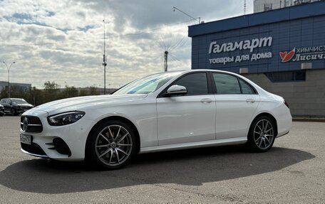 Mercedes-Benz E-Класс, 2020 год, 4 600 000 рублей, 2 фотография