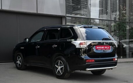 Mitsubishi Outlander III рестайлинг 3, 2013 год, 1 100 000 рублей, 7 фотография