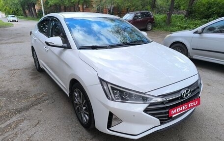 Hyundai Elantra VI рестайлинг, 2019 год, 1 700 000 рублей, 2 фотография