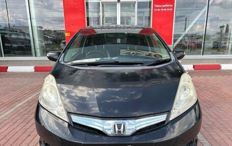 Honda Fit Shuttle I рестайлинг, 2013 год, 870 000 рублей, 2 фотография