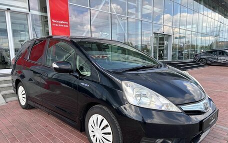 Honda Fit Shuttle I рестайлинг, 2013 год, 870 000 рублей, 3 фотография