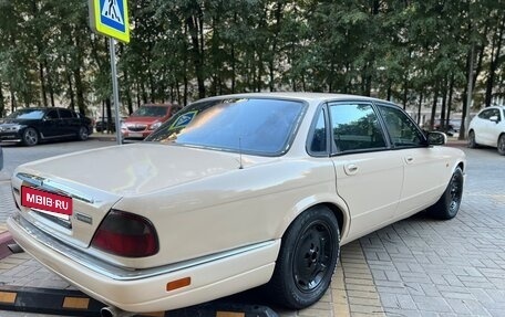 Jaguar XJ III (X350), 1995 год, 700 000 рублей, 7 фотография