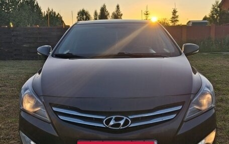 Hyundai Solaris II рестайлинг, 2015 год, 930 000 рублей, 7 фотография